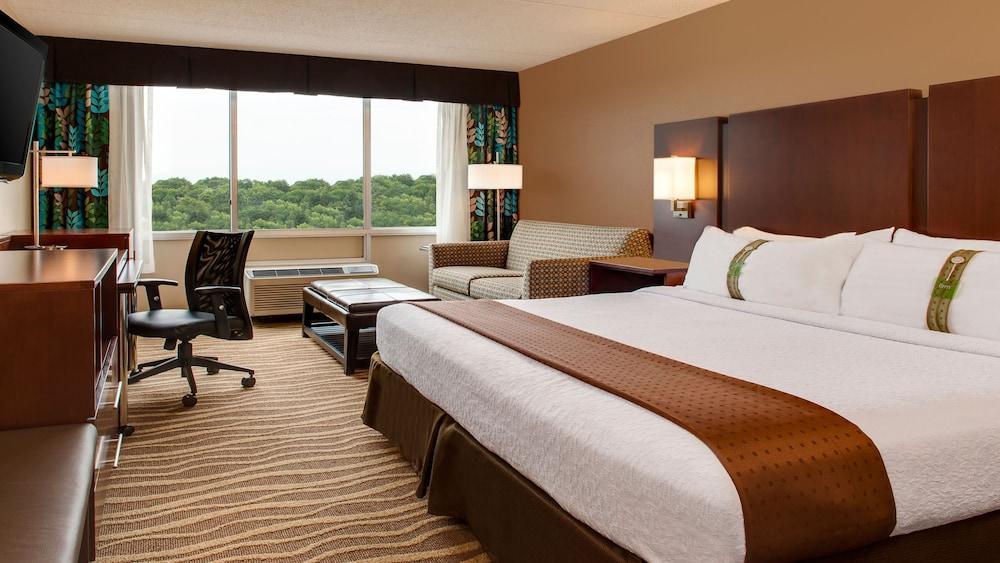 Holiday Inn Hotel & Suites Overland Park-West By Ihg Exterior photo